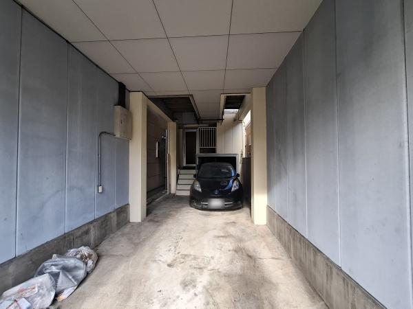 大阪市大正区泉尾1丁目　中古戸建 現地写真（駐車場）
