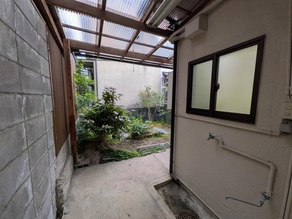 京都市上京区六番町　中古戸建 現地写真（庭）