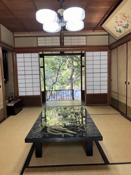 京都市山科区日ノ岡夷谷町　中古戸建 内観写真（リビング以外の居室）