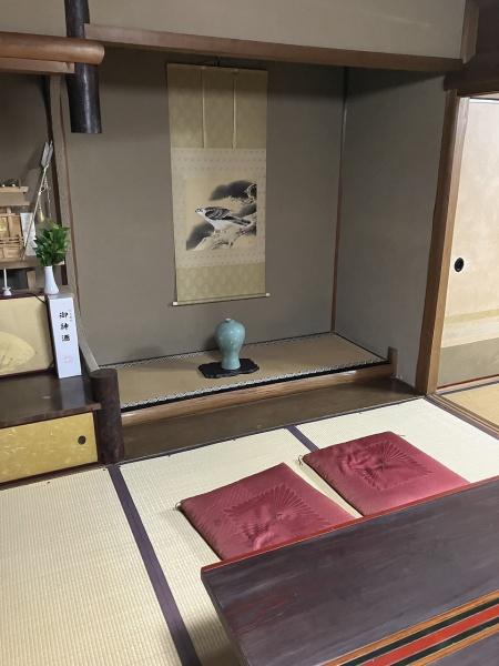 京都市山科区日ノ岡夷谷町　中古戸建 内観写真（リビング以外の居室）