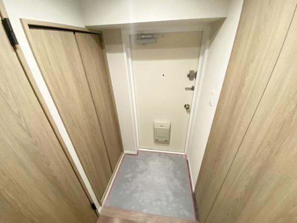 ネオハイツ内本町 現地写真（玄関）