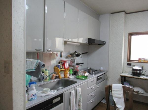 和泉市東阪本町　店舗付き中古戸建 内観写真（キッチン）