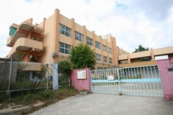 和泉市東阪本町　店舗付き中古戸建 小学校