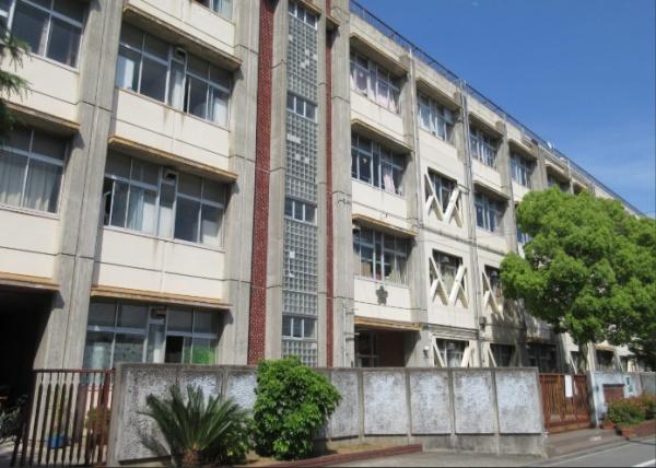 泉大津市綾井　中古戸建 中学校