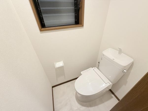 大阪市平野区加美鞍作2丁目　中古戸建 内観写真（トイレ）