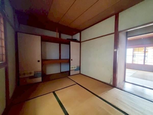 藤井寺市野中5丁目　中古戸建 内観写真（リビング以外の居室）