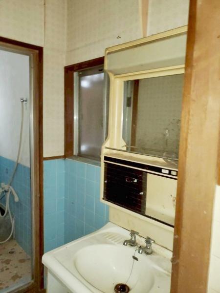 藤井寺市野中5丁目　中古戸建 内観写真（洗面台・洗面所）