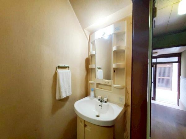 大阪市東住吉区住道矢田9丁目　中古テラスハウス 内観写真（洗面台・洗面所）