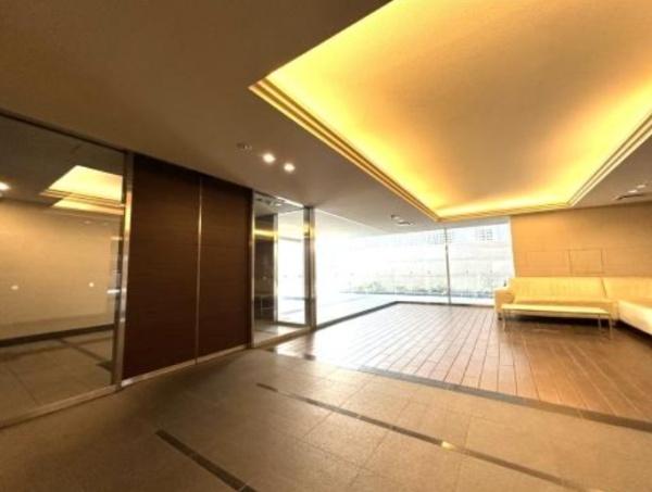 イニシア中京丸太町通り 共用部写真（エントランス）