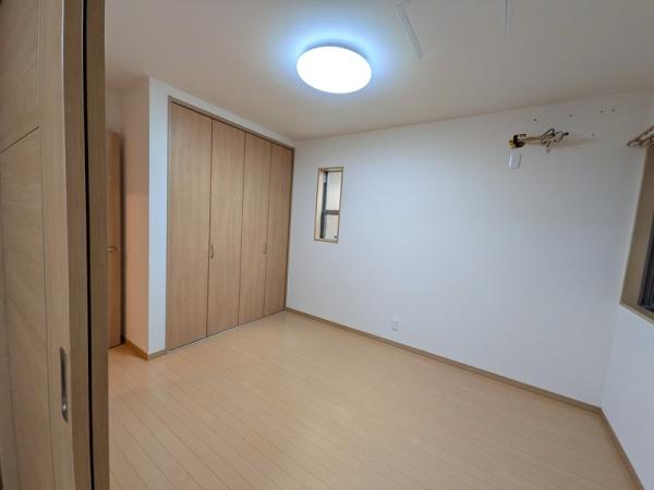 京都市中京区三条油小路町　中古戸建 内観写真（リビング以外の居室）