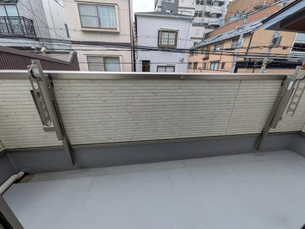京都市中京区三条油小路町　中古戸建 現地写真（バルコニー）