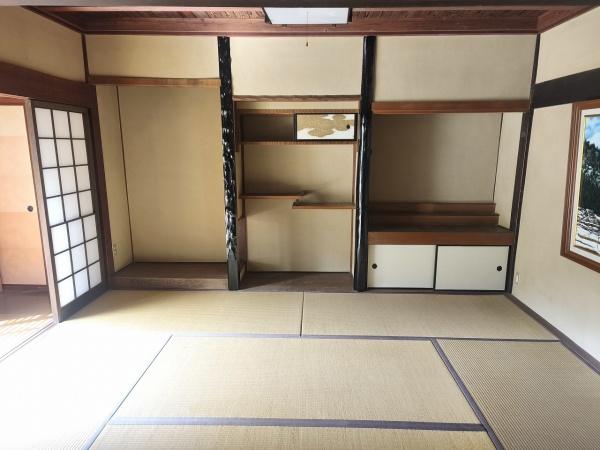 京都市左京区花脊大布施町　中古戸建 内観写真（リビング以外の居室）