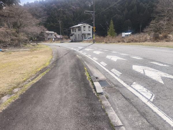 京都市左京区花脊大布施町　中古戸建 現地写真（前面道路含む現地写真）