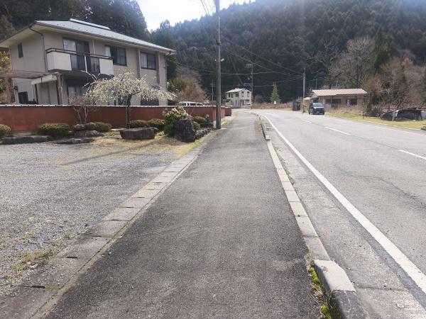 京都市左京区花脊大布施町　中古戸建 現地写真（前面道路含む現地写真）