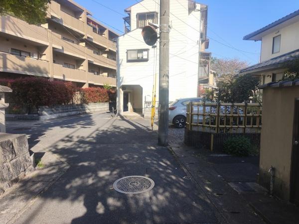 京都市右京区嵯峨柳田町　建築条件無売土地 現地写真（前面道路含む現地写真）