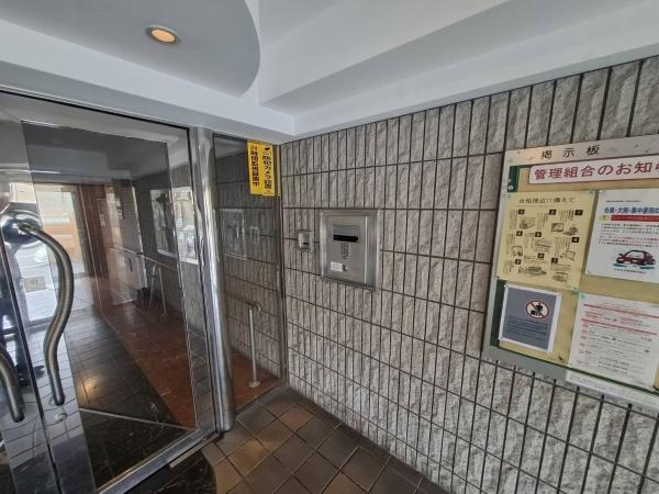 ふぁみーゆ浜寺 共用部写真（エントランス）