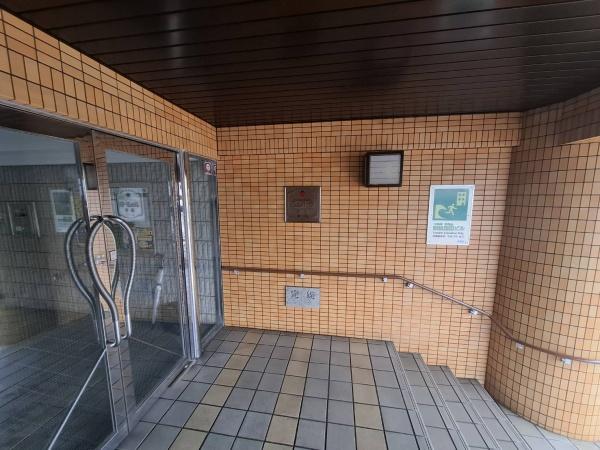 ふぁみーゆ浜寺 共用部写真（エントランス）