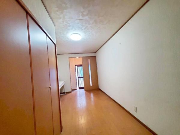 松原市天美南3丁目　中古テラス 内観写真（リビング以外の居室）