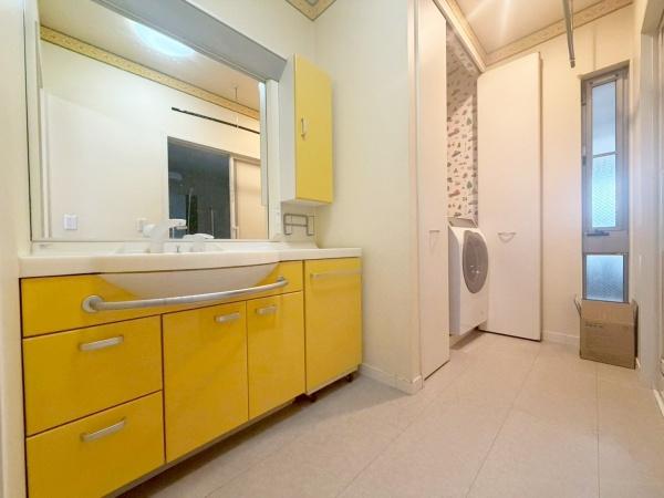 大阪市住吉区清水丘3丁目　中古戸建 内観写真（洗面台・洗面所）