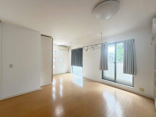 大阪市住吉区清水丘3丁目　中古戸建 内観写真（リビング以外の居室）