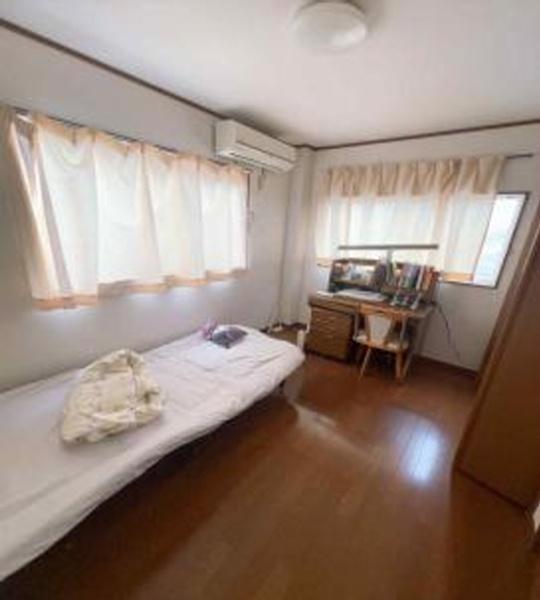 松原市天美西3丁目　中古戸建 内観写真（リビング以外の居室）