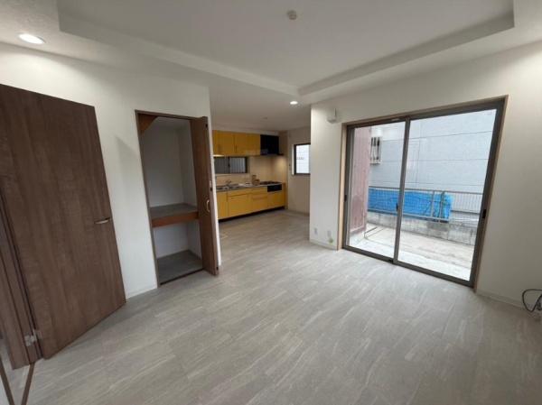 堺市西区山田2丁　中古戸建 内観写真（リビング）