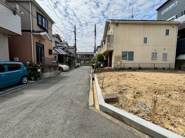 藤井寺市御舟町　売土地 現地写真（前面道路含む現地写真）