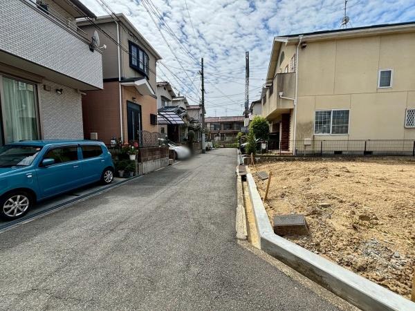 藤井寺市御舟町　売土地 現地写真（前面道路含む現地写真）