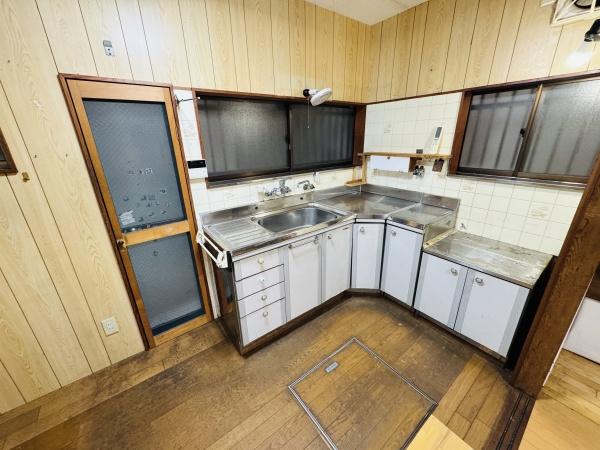 松原市天美北3丁目　中古戸建 内観写真（リビング）
