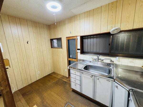 松原市天美北3丁目　中古戸建 内観写真（キッチン）