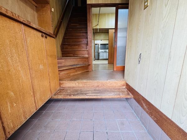 松原市天美北3丁目　中古戸建 現地写真（玄関）