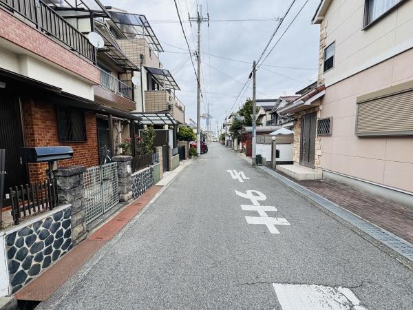 松原市天美北3丁目　中古戸建 現地写真（前面道路含む現地写真）