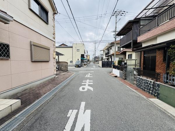 松原市天美北3丁目　中古戸建 現地写真（前面道路含む現地写真）