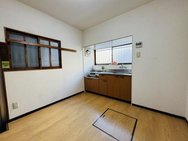 和泉市池上町2丁目　中古戸建 内観写真（キッチン）
