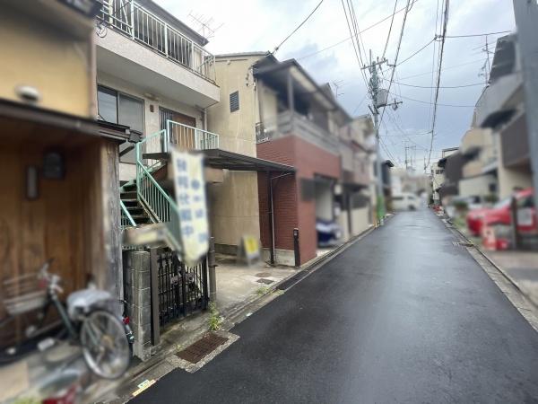 京都市中京区西ノ京大炊御門町　中古戸建 現地写真（前面道路含む現地写真）