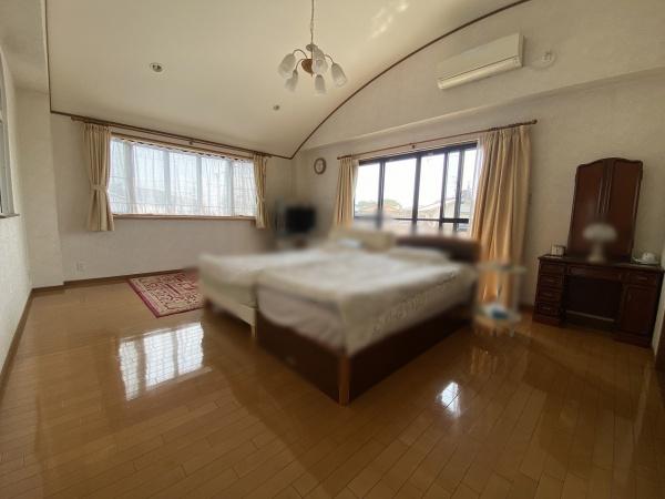 堺市中区深井北町　中古戸建 内観写真（リビング以外の居室）