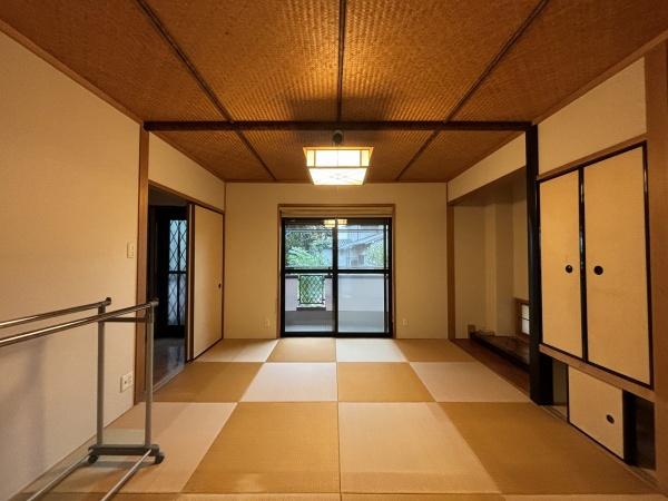 堺市中区深井北町　中古戸建 内観写真（リビング以外の居室）
