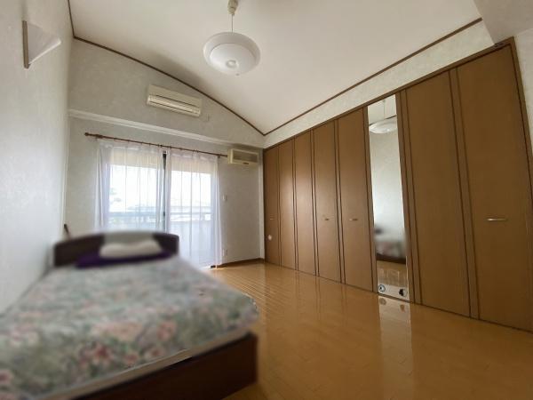 堺市中区深井北町　中古戸建 内観写真（リビング以外の居室）