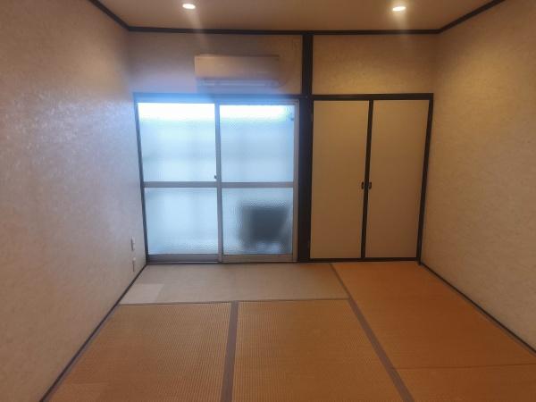 京都市伏見区深草勧進橋町　中古戸建 内観写真（リビング以外の居室）