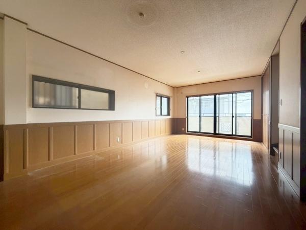 大阪市東住吉区中野2丁目　中古戸建 内観写真（リビング）