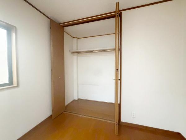 大阪市東住吉区中野2丁目　中古戸建 内観写真（収納）