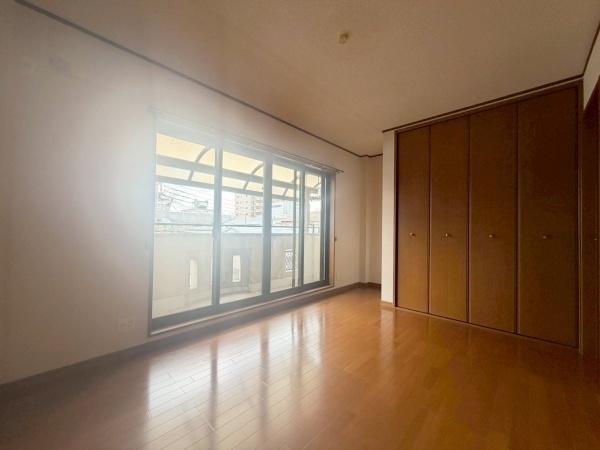 大阪市東住吉区中野2丁目　中古戸建 内観写真（リビング以外の居室）