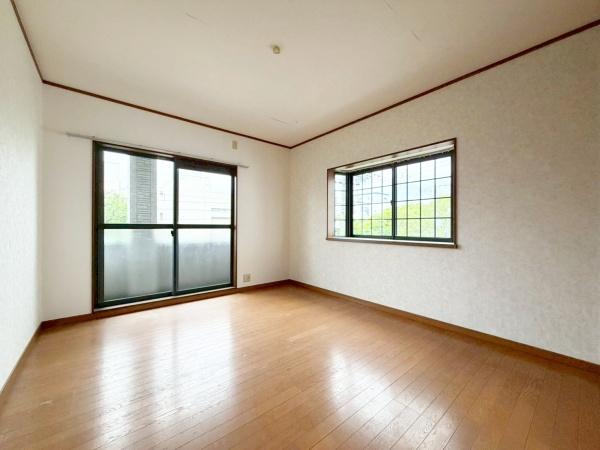 大阪市西成区南津守4丁目　中古戸建 内観写真（リビング以外の居室）