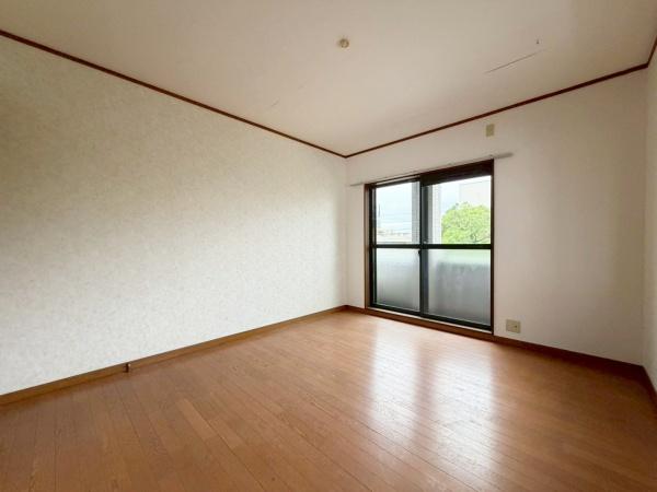 大阪市西成区南津守4丁目　中古戸建 内観写真（リビング以外の居室）