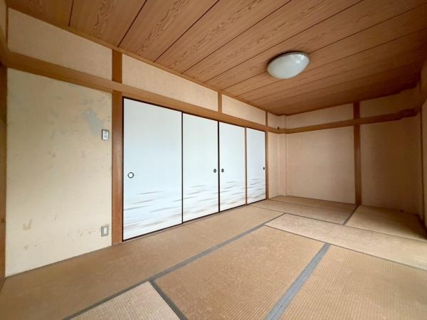 大阪市西成区南津守4丁目　中古戸建 内観写真（リビング以外の居室）