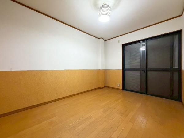 大阪市西成区南津守4丁目　中古戸建 内観写真（リビング以外の居室）