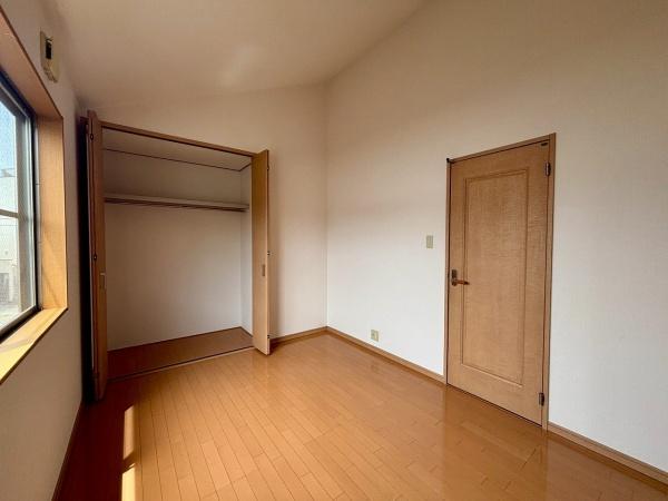 堺市中区八田北町　中古戸建 内観写真（リビング以外の居室）