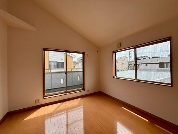 堺市中区八田北町　中古戸建 内観写真（リビング以外の居室）