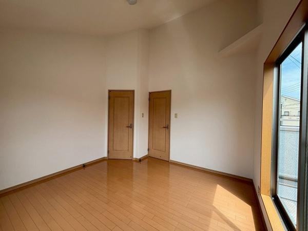 堺市中区八田北町　中古戸建 内観写真（リビング以外の居室）