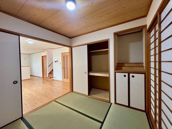 堺市中区八田北町　中古戸建 内観写真（リビング以外の居室）